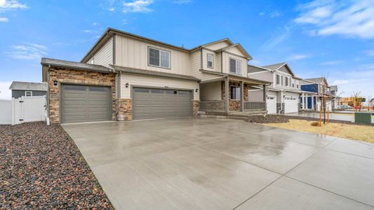 New construction Single-Family house 4548 Cattle Cross Trl, Castle Rock, CO 80104 HENNESSY- photo 0