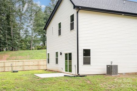 New construction Single-Family house 4547 Kings Ct, Hickory, NC 28602 - image