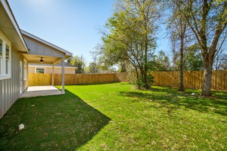 New construction Single-Family house 109 Callie St, Smithville, TX 78957 - image