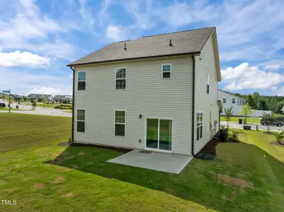 New construction Single-Family house 1200 Sidney Creek Dr, Zebulon, NC 27597 - image