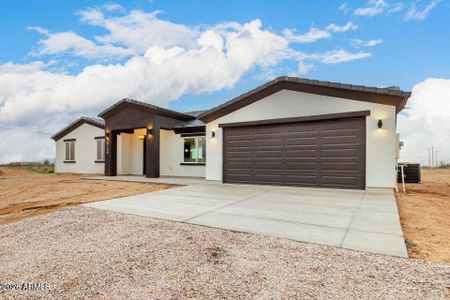 New construction Single-Family house 5708 N 381St Ln, Tonopah, AZ 85354 - image