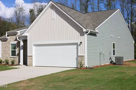 New construction Single-Family house 899 Embraer Wy, Spring Hope, NC 27882 plan Luna - image