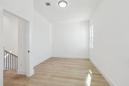 New construction Single-Family house 754 Curtin St, Houston, TX 77018 - image 17