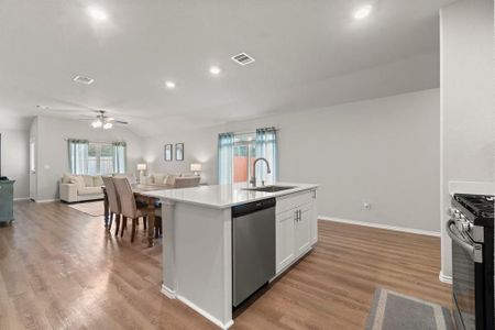 New construction Single-Family house 408 Cumberland Forest Dr, Magnolia, TX 77354 RC Somerville- photo 2 2