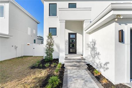New construction Single-Family house 2355 Bahia Vista St, Sarasota, FL 34239 - image 3