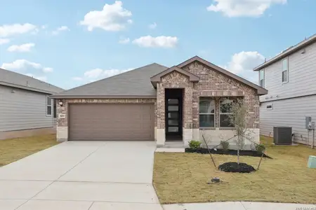 New construction Single-Family house 3019 Nash Dr, New Braunfels, TX 78132 plan The Hughes (841) - image