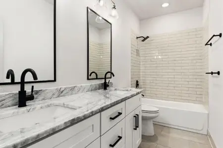 New construction Single-Family house 5703 Barkridge Dr, Granbury, TX 76048 - image 10