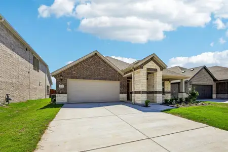 New construction Single-Family house 2213 Nicole Dr, Denton, TX 76208 plan The Oleander - image
