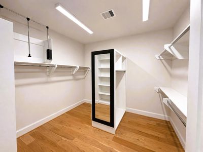 New construction Single-Family house 2641 Lake Kolbe Ln, Houston, TX 77080 - image 11