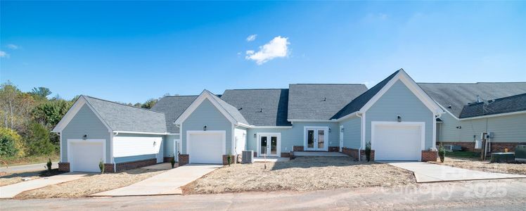 New construction Townhouse house 102 Ivy Ct, Morganton, NC 28655 - image