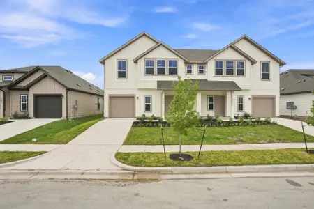 New construction Single-Family house 209 Backwood Pass, Taylor, TX 76574 plan Daisy - image