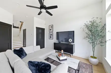 New construction Single-Family house 4603 Harrisburg Blvd, Unit A, Houston, TX 77011 - image 4