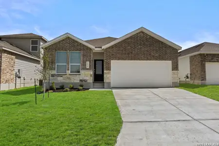 New construction Single-Family house 1337 Cargo Trl, New Braunfels, TX 78130 plan Clearwater - image