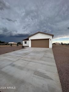 New construction Single-Family house 15226 S Patagonia Rd, Arizona City, AZ 85123 null- photo 1 1