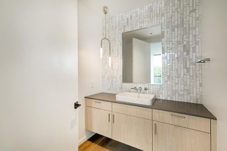 New construction Condo house 1006 Baylor St, Unit 203, Austin, TX 78703 plan The Moreno - image 17