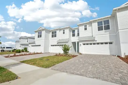 New construction Townhouse house 31477 Spanish Mission Rd, San Antonio, FL 33576 - image