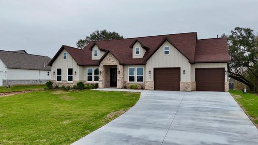 New construction Single-Family house 931 Buffalo Trl, Angleton, TX 77515 - image
