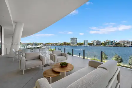 New construction Condo house 5 Grove Isle Dr, Unit L205, Miami, FL 33133 - image