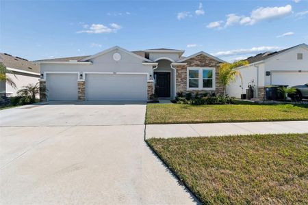 New construction Single-Family house 9882 Shoreline View Wy, Wesley Chapel, FL 33545 - image