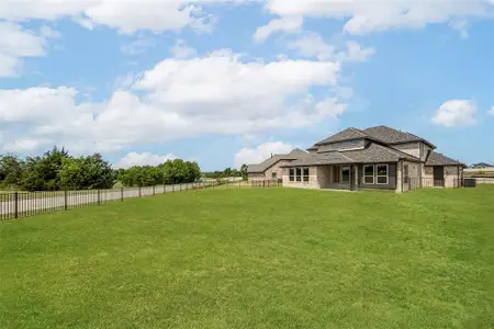 New construction Single-Family house 2719 Triumph Ct, Heath, TX 75032 plan Summerfield - image