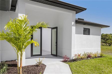 New construction Single-Family house 829 Gillian Ave, Lehigh Acres, FL 33974 - image