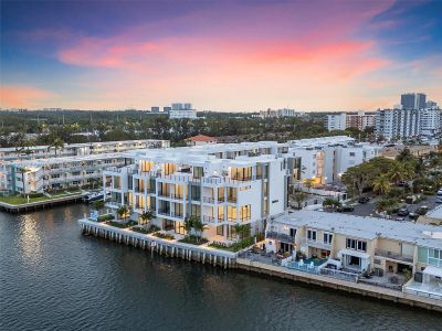 New construction Townhouse house 4006 Ne 167Th St, North Miami Beach, FL 33160 Aura - photo 57 57