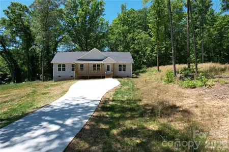 New construction Single-Family house 129 Jessicas Wy, Lexington, NC 27292 - image