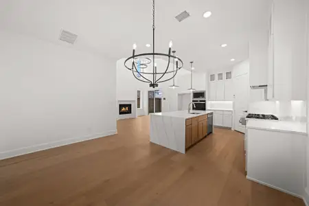 New construction Single-Family house 3512 Strand Ln, Frisco, TX 75033 plan Shiner - 3113F - image 9