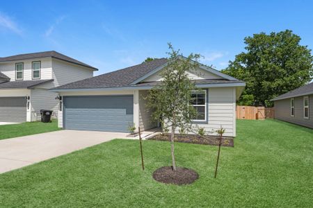 New construction Single-Family house 545 Hunter Grove Ln, China, TX 77613 - image