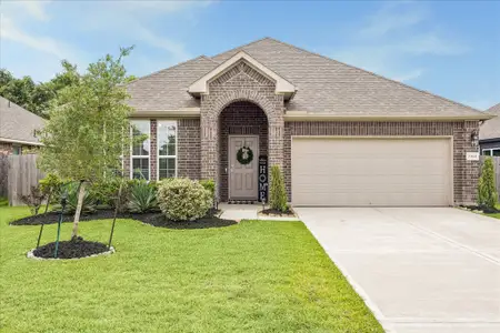 New construction Single-Family house 23601 Zinfandel Dr, Alvin, TX 77511 plan The Aintree - image