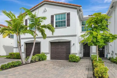 New construction Townhouse house 6851 Broadwater Ln, Lake Worth, FL 33467 - image