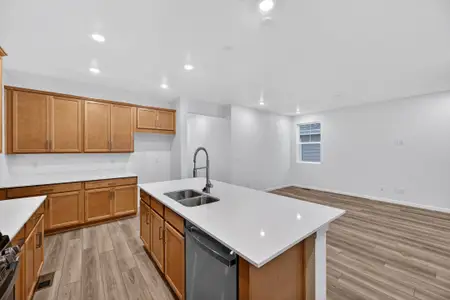 New construction Single-Family house 3338 N Duquesne Wy, Aurora, CO 80019 plan Sand Dune - image 7