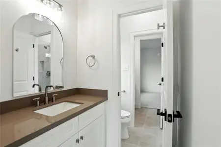 New construction Single-Family house 4951 Glenmeadow Dr, Houston, TX 77096 - image 15