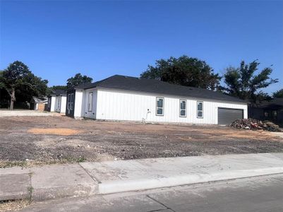 New construction Single-Family house 6441 Elam Road, Dallas, TX 75217 - photo 0