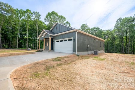 New construction Single-Family house 2426 Puetts Chapel Rd, Bessemer City, NC 28016 - image