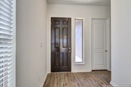 New construction Single-Family house 880 Farmhouse Trl, New Braunfels, TX 78130 Patio Series - Colorado- photo 6 6