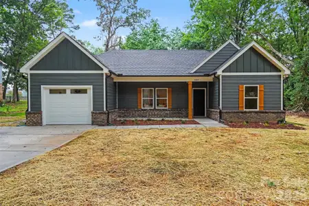 New construction Single-Family house 1002 Kingswood Dr, Monroe, NC 28112 - image
