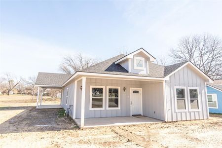 New construction Single-Family house 307 Bonham St, Nocona, TX 76255 - image