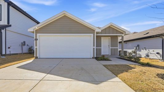 New construction Single-Family house 10529 Dovetail Ln, Crowley, TX 76036 plan Caprock - image