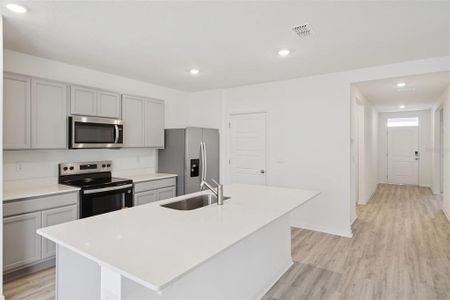 New construction Single-Family house 3807 Pomelo Dr, Winter Haven, FL 33880 - image