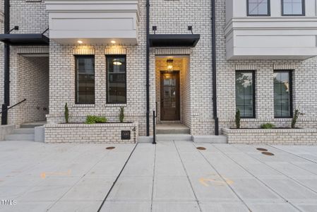 New construction Townhouse house 411 Lenoir Street, Raleigh, NC 27601 - photo 3 3