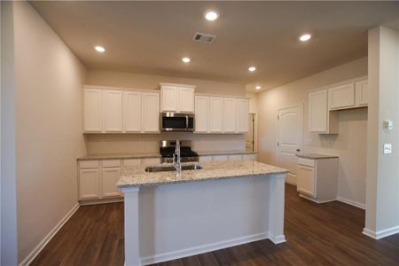 Villages at Cedar Hill by Piedmont Residential in Dallas - photo 12 12