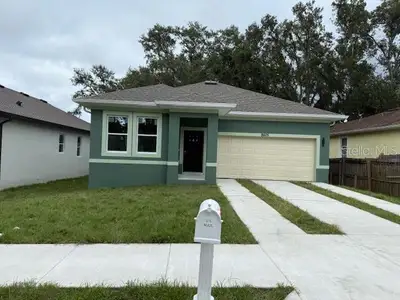 New construction Single-Family house 8605 N 48Th St, Tampa, FL 33617 - image