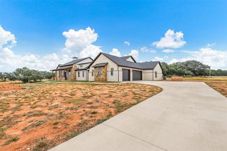 New construction Single-Family house 8015 Brownie Luker Blvd, Granbury, TX 76048 null- photo 1 1