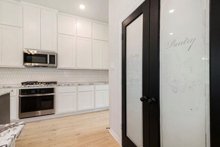 New construction Single-Family house 13308 Wichita Fall Trail Rd, Conroe, TX 77303 null- photo 10 10