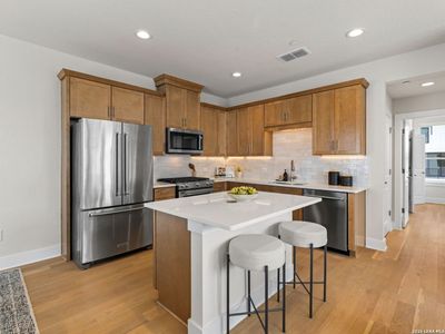 New construction Townhouse house 503 Burrus Pl, San Antonio, TX 78210 - image 8