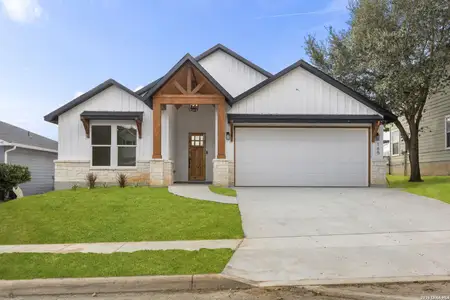 New construction Single-Family house 165 Whitewing Wy, Floresville, TX 78114 - image
