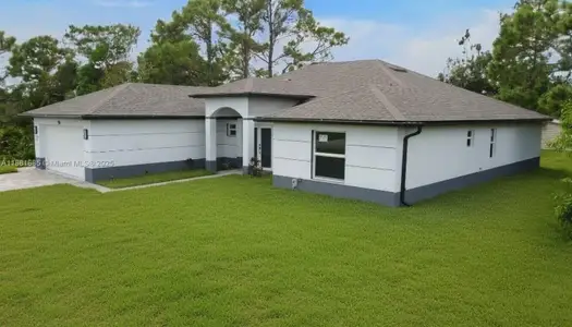New construction Single-Family house 798 Bell Blvd S, Lehigh Acres, FL 33974 - image