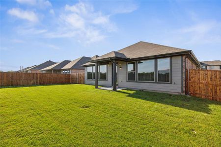 New construction Single-Family house 708 Metallic Tree Ln, Van Alstyne, TX 75495 Wade D- photo 28 28