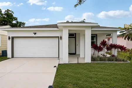 New construction Single-Family house 4277 43Rd Ave N, Saint Petersburg, FL 33714 - image